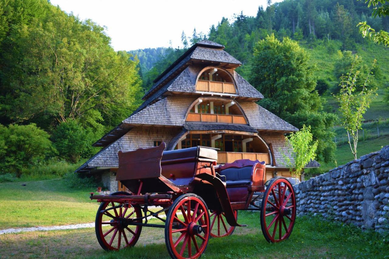 Farmstay Oka i Po Berane Exteriör bild