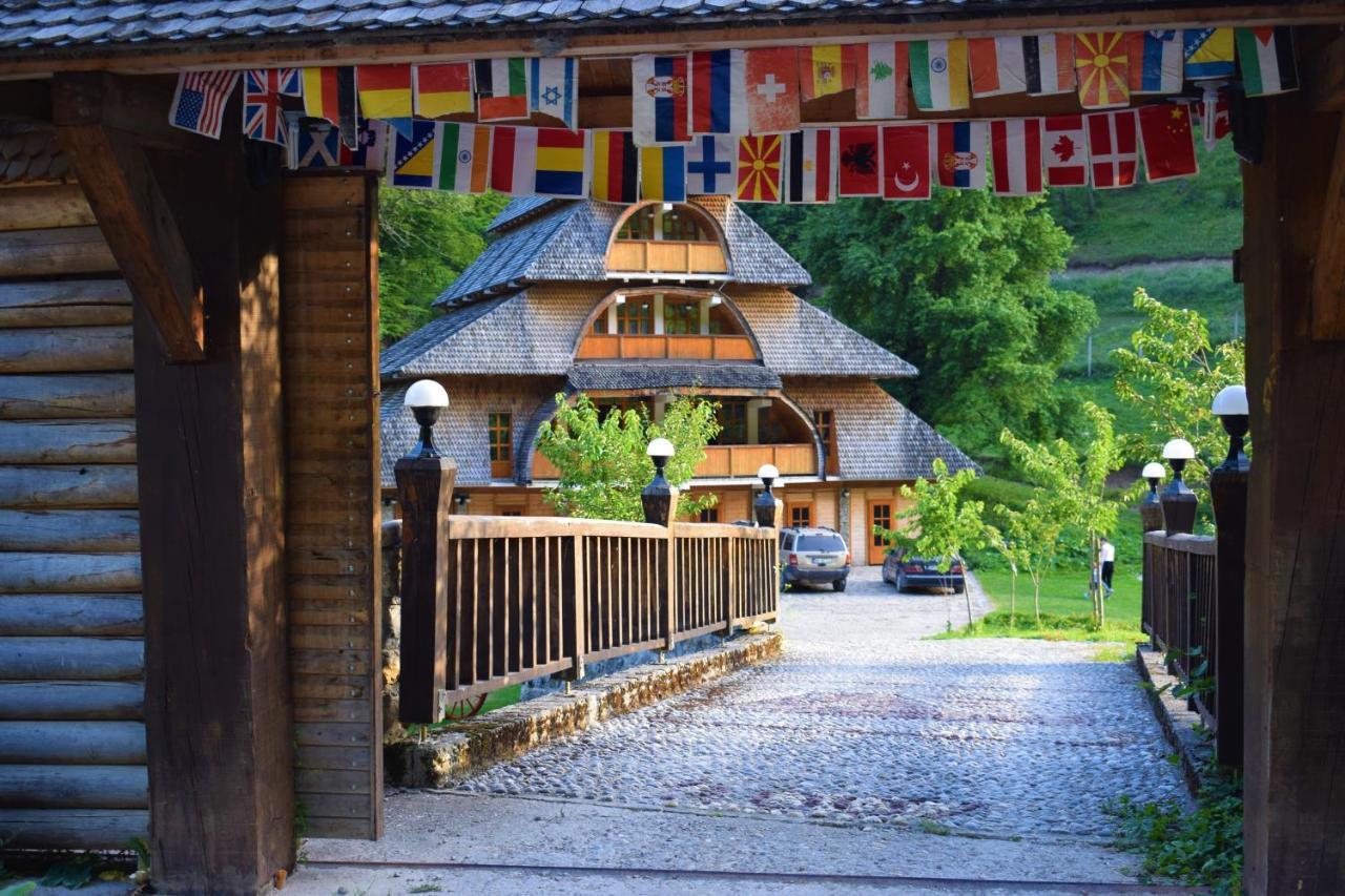 Farmstay Oka i Po Berane Exteriör bild